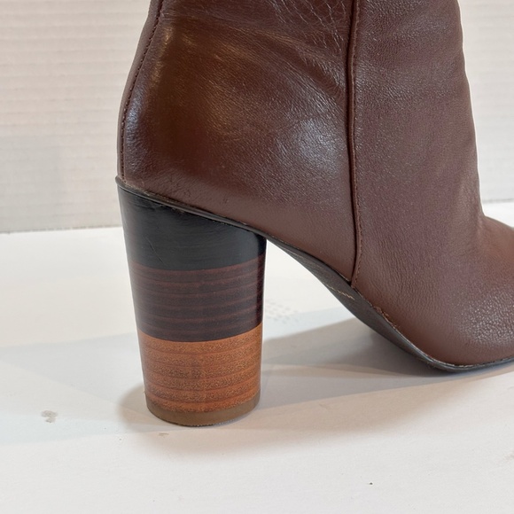 Very Volatile Women's Millian Boots Brown SZ 7 Side Zip Closure - Picture 3 of 13